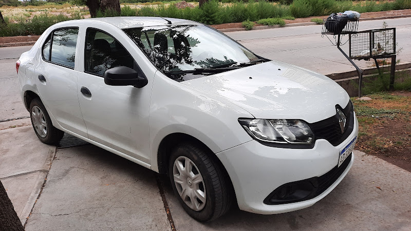 Plumerillo Rent A Car — Agencia de alquiler de coches